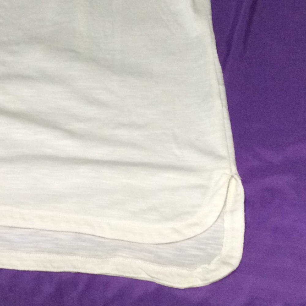 Love Scarlett, short sleeve cream blouse. B7 - Picture 4 of 7